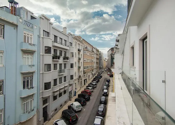 Vibrant Apartment Lissabon